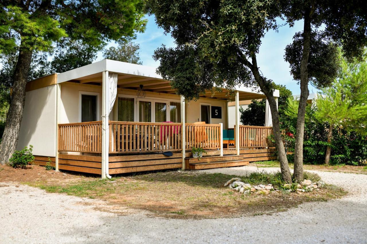 Mobile Homes At Camping Ugljan Resort 외부 사진