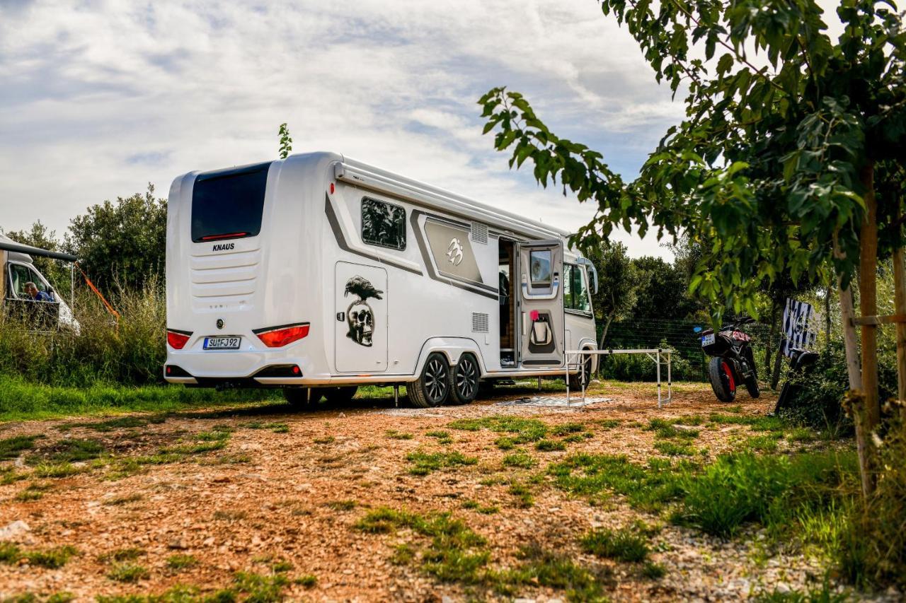 Mobile Homes At Camping Ugljan Resort 외부 사진