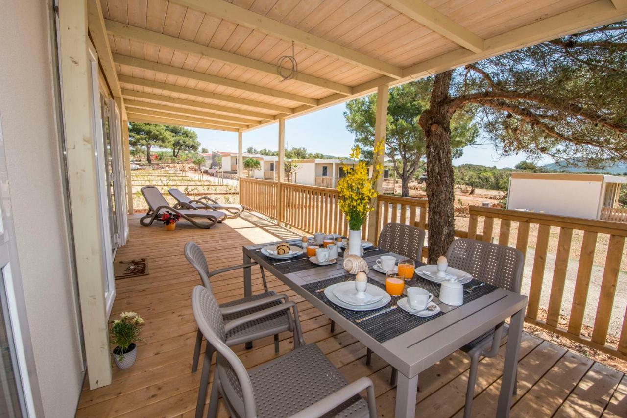 Mobile Homes At Camping Ugljan Resort 외부 사진