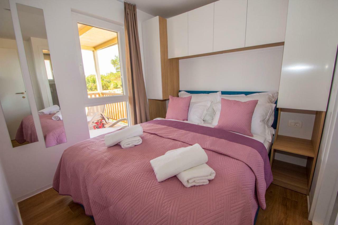 Mobile Homes At Camping Ugljan Resort 외부 사진